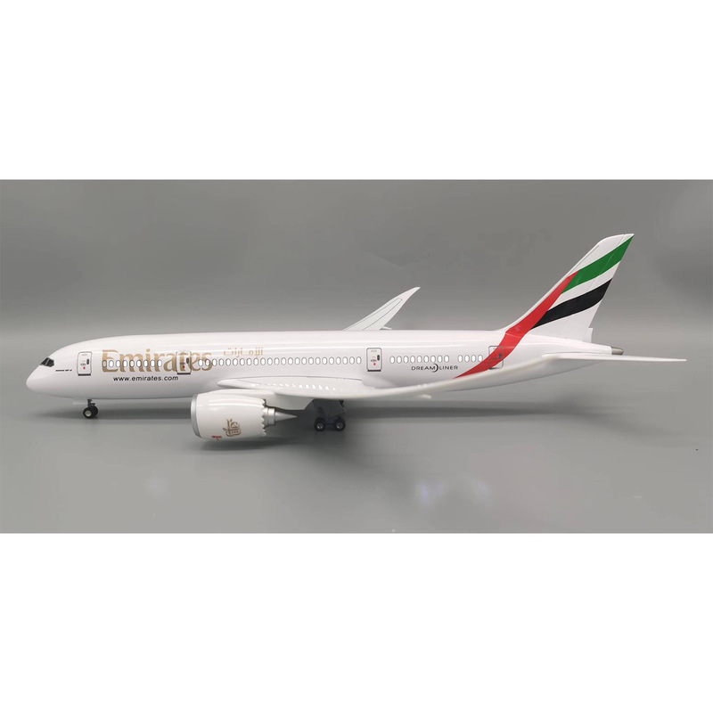 โมเดลเครื่องบินเอมิเรตส์ 787 พ - Model Airplane Plastic บทวิจารณ์และราคา